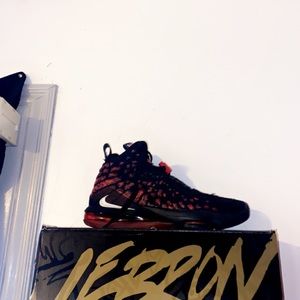 Red and black Lebron 17’s. Women’s size 5.5.